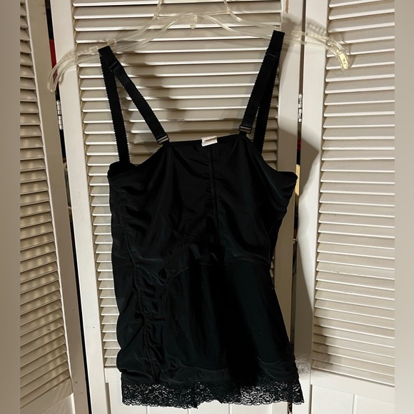 LG fitted one piece black lace body shaper - Picture 3 of 4